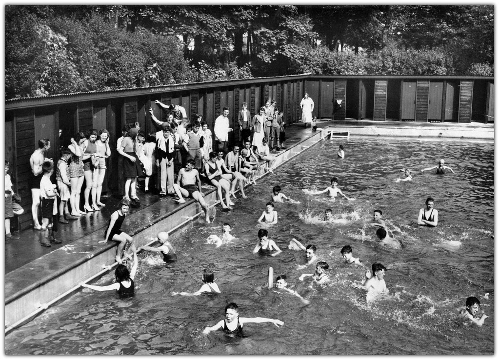 Vintage lido bathers